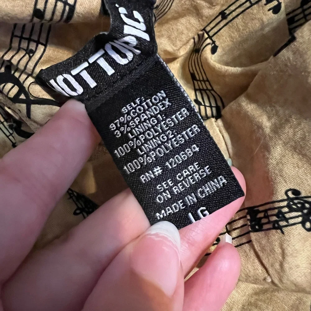 Music Note Dress - Picture 5 of 6